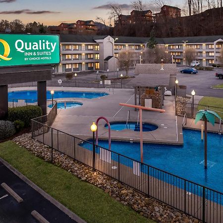 Quality Inn & Suites At Dollywood Lane Pigeon Forge Extérieur photo
