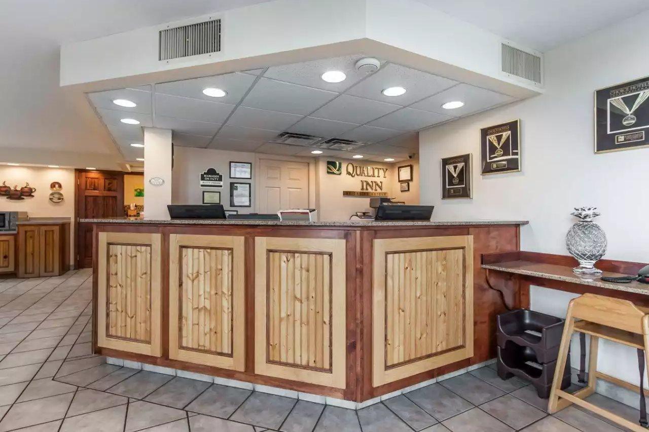 Quality Inn & Suites At Dollywood Lane Pigeon Forge Extérieur photo