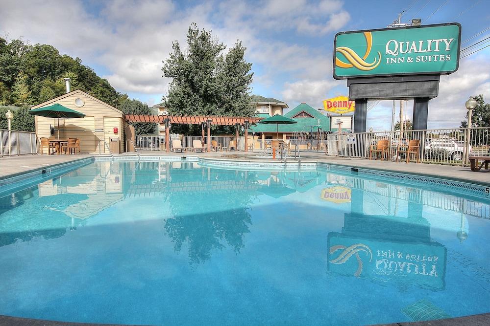Quality Inn & Suites At Dollywood Lane Pigeon Forge Extérieur photo