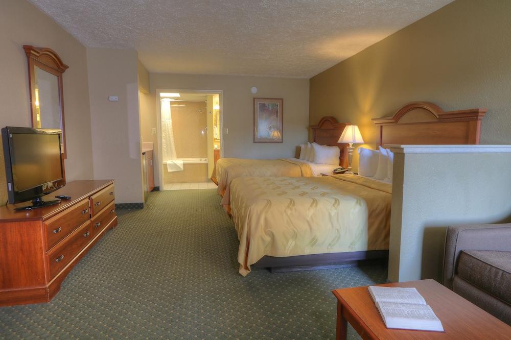 Quality Inn & Suites At Dollywood Lane Pigeon Forge Extérieur photo