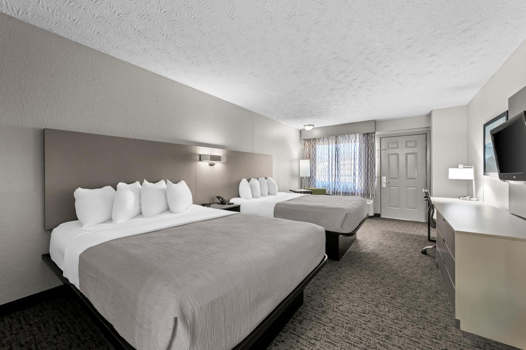 Quality Inn & Suites At Dollywood Lane Pigeon Forge Extérieur photo