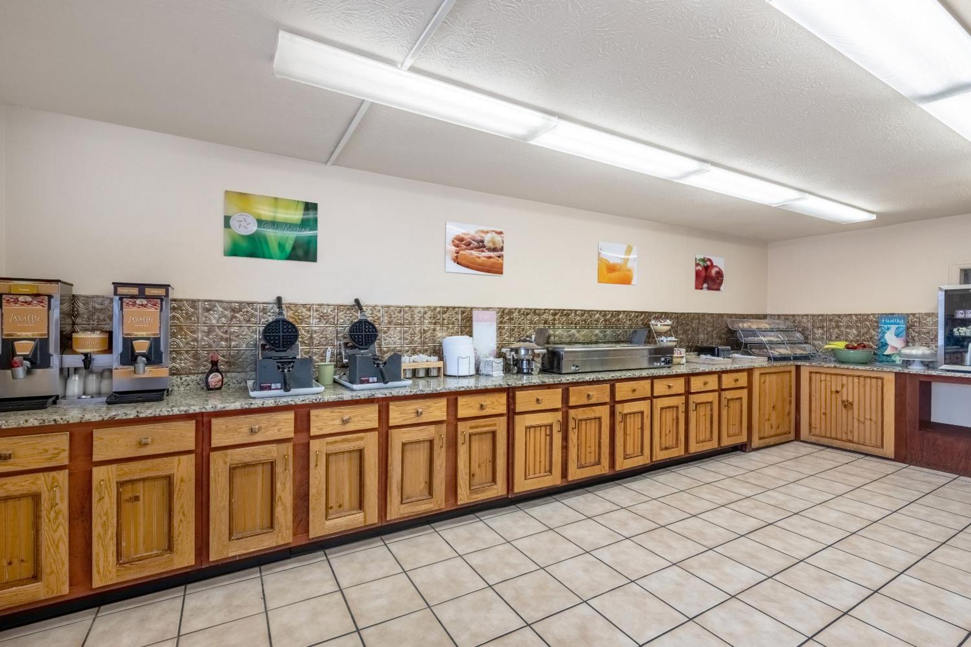 Quality Inn & Suites At Dollywood Lane Pigeon Forge Extérieur photo