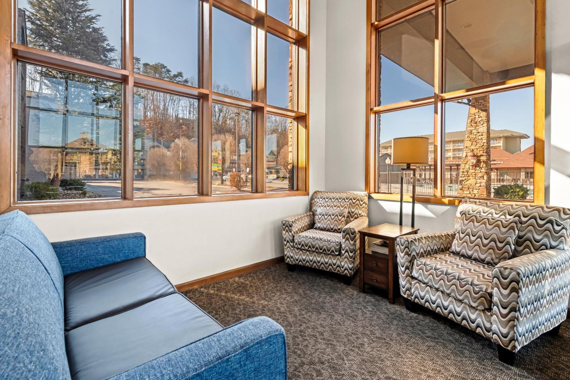 Quality Inn & Suites At Dollywood Lane Pigeon Forge Extérieur photo
