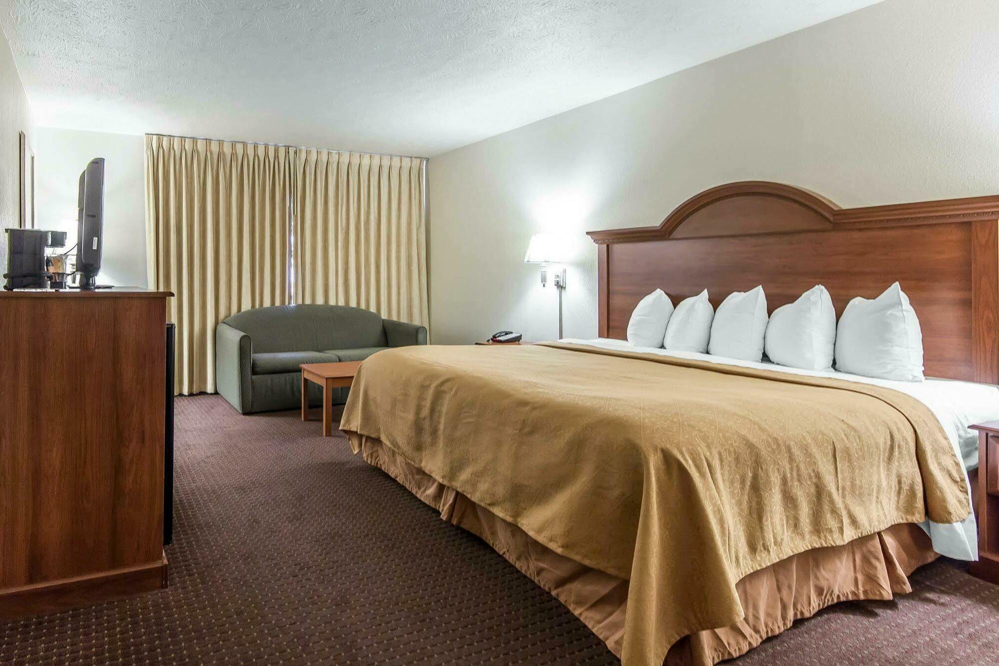 Quality Inn & Suites At Dollywood Lane Pigeon Forge Extérieur photo