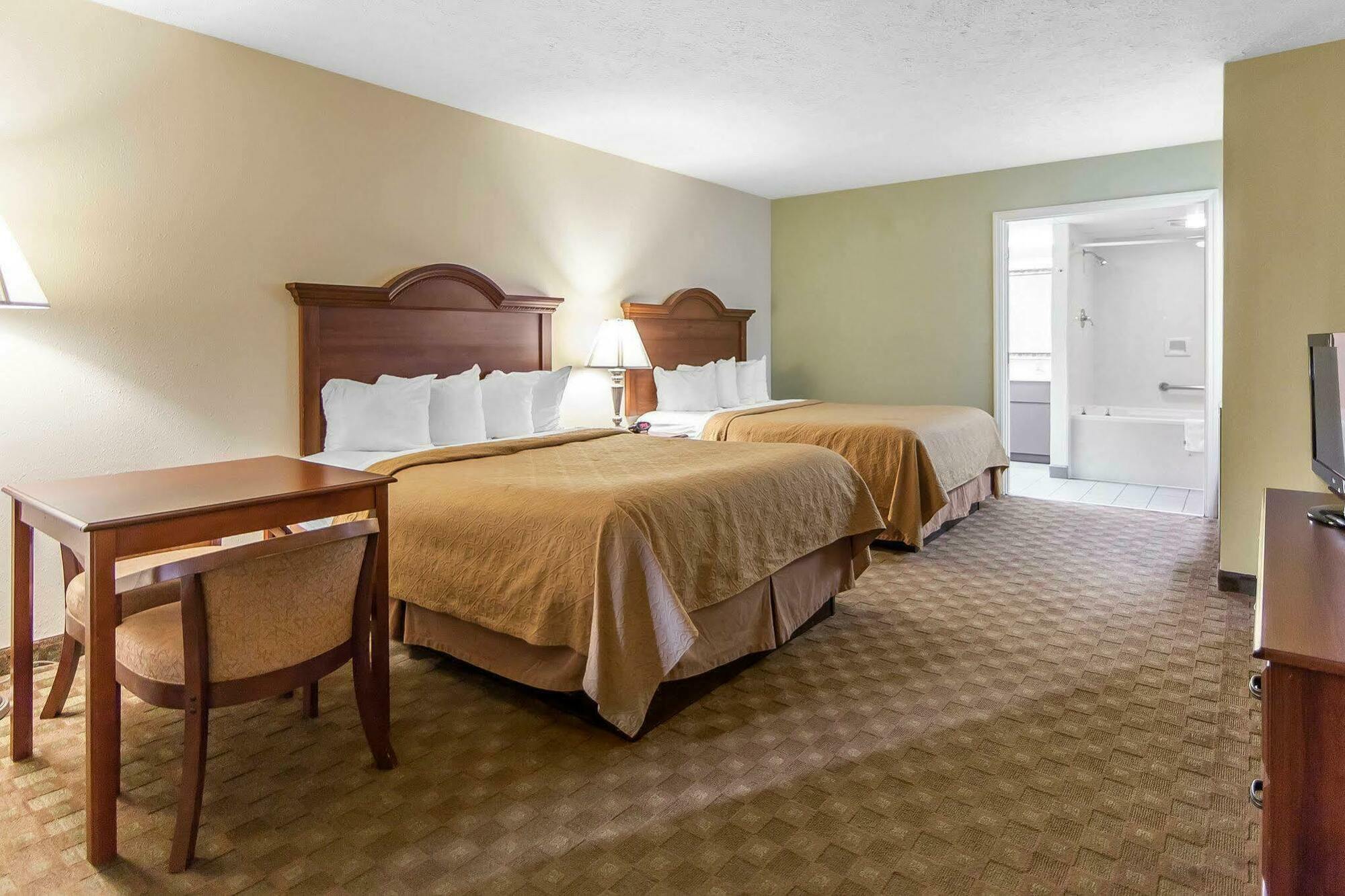 Quality Inn & Suites At Dollywood Lane Pigeon Forge Extérieur photo